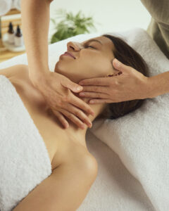 Evolve Organic Beauty